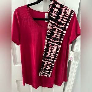 Lularoe M Classic T and OS leggings